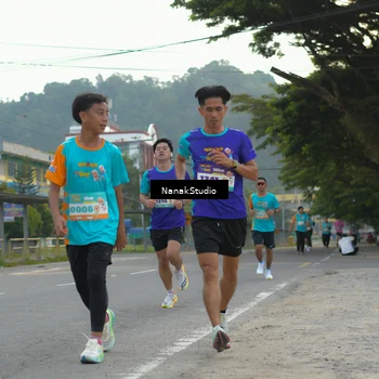 Runner Photo 8296795