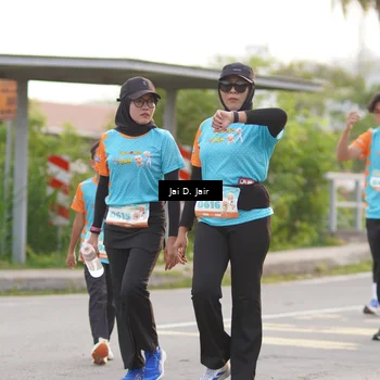 Runner Photo 8296800