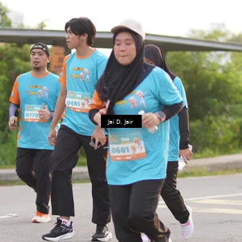 Runner Photo 8296836