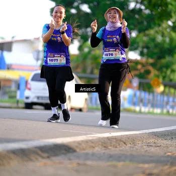Runner Photo 8296839