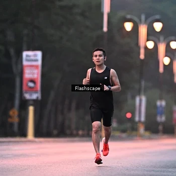Runner Photo 8296855