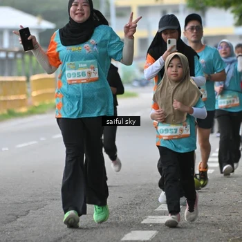 Runner Photo 8296861