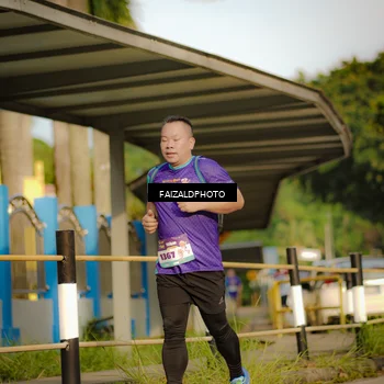 Runner Photo 8296874