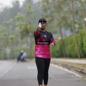 Runner Photo 8296891