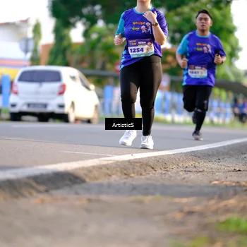 Runner Photo 8296928