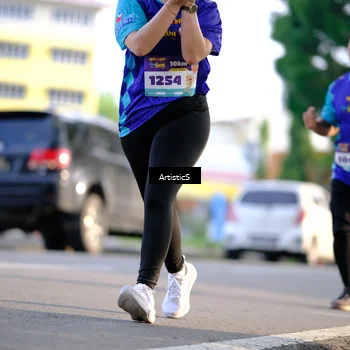 Runner Photo 8296978