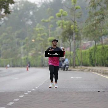 Runner Photo 8296993