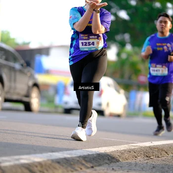 Runner Photo 8296999