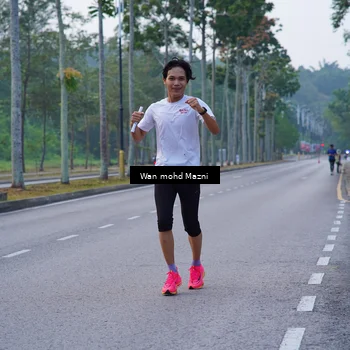 Runner Photo 8297047
