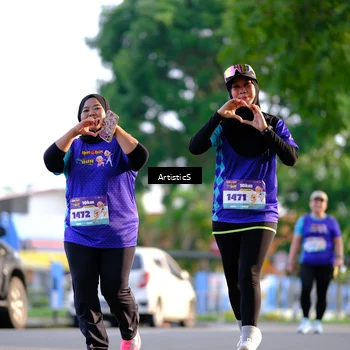 Runner Photo 8297110