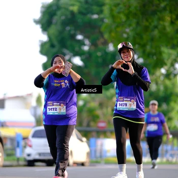 Runner Photo 8297154