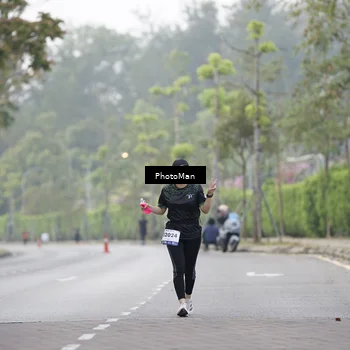 Runner Photo 8297179
