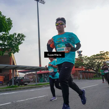 Runner Photo 8297275