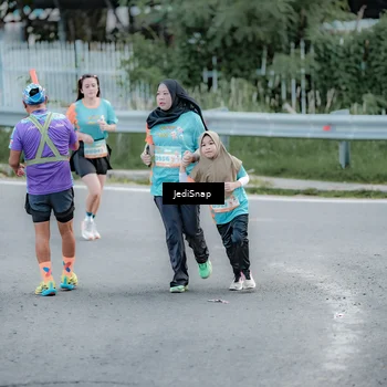 Runner Photo 8297281