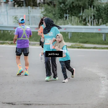 Runner Photo 8297282