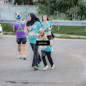 Runner Photo 8297285