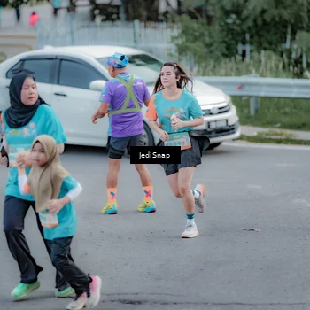 Runner Photo 8297305