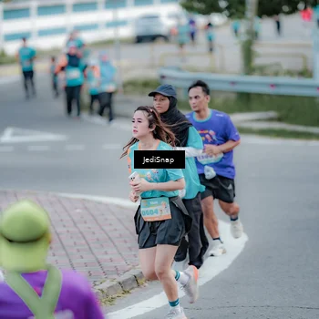 Runner Photo 8297342