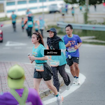 Runner Photo 8297346