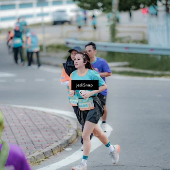 Runner Photo 8297361