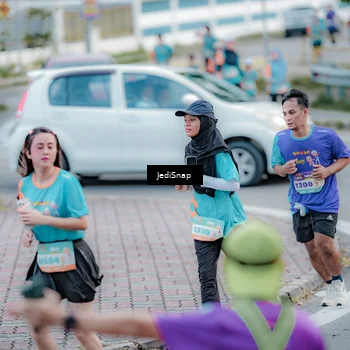 Runner Photo 8297363