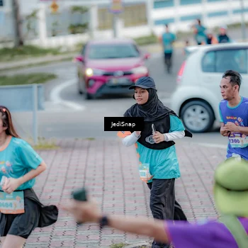 Runner Photo 8297374