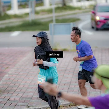 Runner Photo 8297407