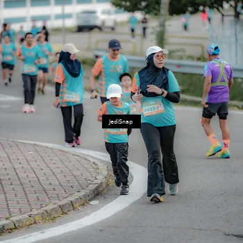 Runner Photo 8297498
