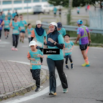 Runner Photo 8297506