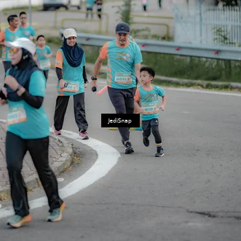 Runner Photo 8297510