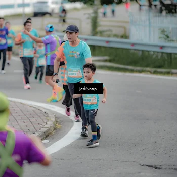 Runner Photo 8297536
