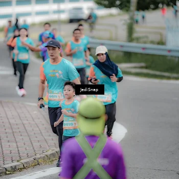 Runner Photo 8297547