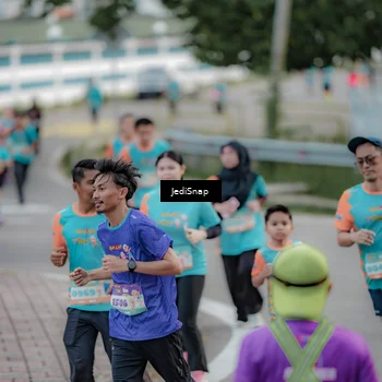 Runner Photo 8297637