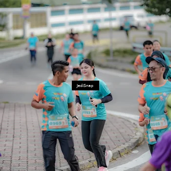 Runner Photo 8297650