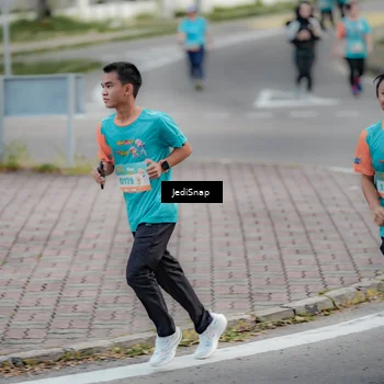 Runner Photo 8297706