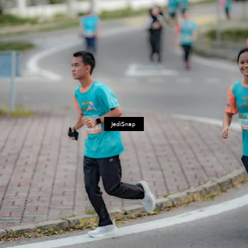 Runner Photo 8297713