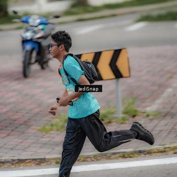 Runner Photo 8297761