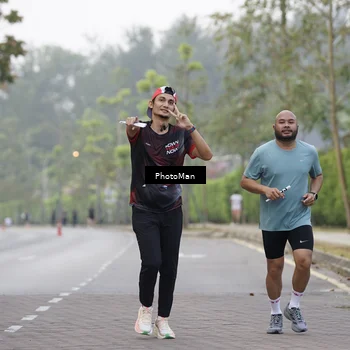 Runner Photo 8297866