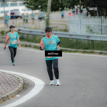 Runner Photo 8297945