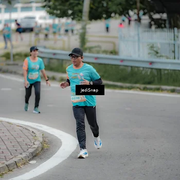 Runner Photo 8297963