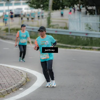 Runner Photo 8297966