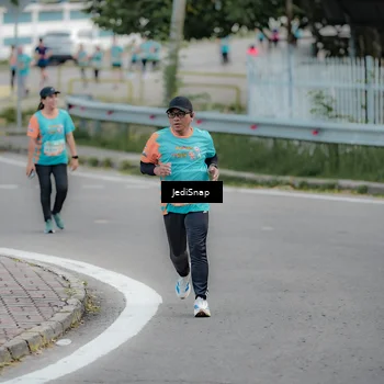 Runner Photo 8297975