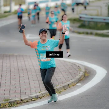 Runner Photo 8298029