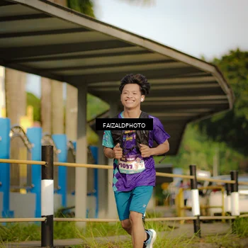 Runner Photo 8298034