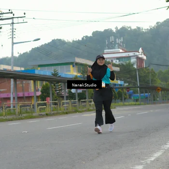Runner Photo 8298069