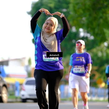 Runner Photo 8298087