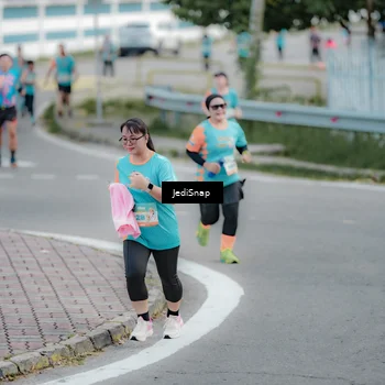 Runner Photo 8298088