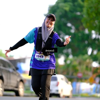 Runner Photo 8298112