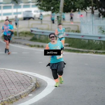Runner Photo 8298113