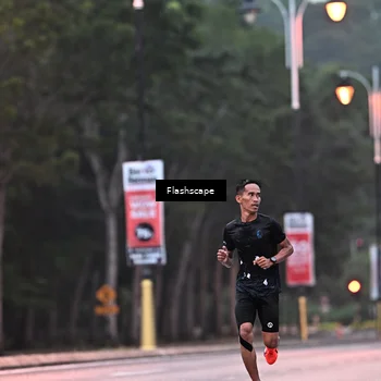 Runner Photo 8298178